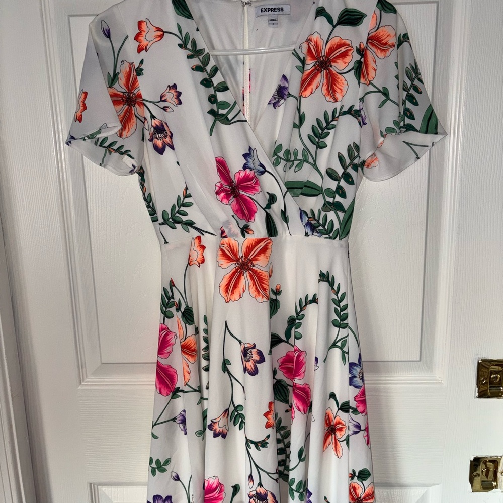 Express Vibrant Floral Midi Dress